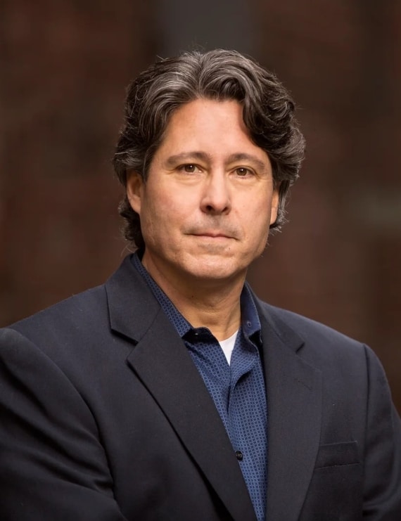 Robert Dugoni