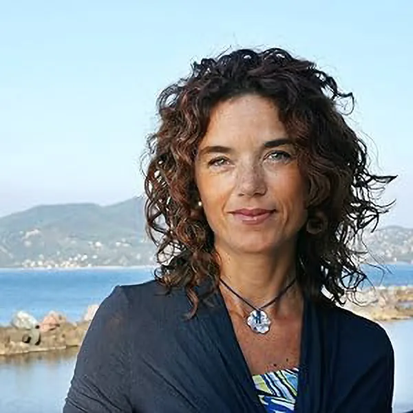 Valeria Corciolani autrice